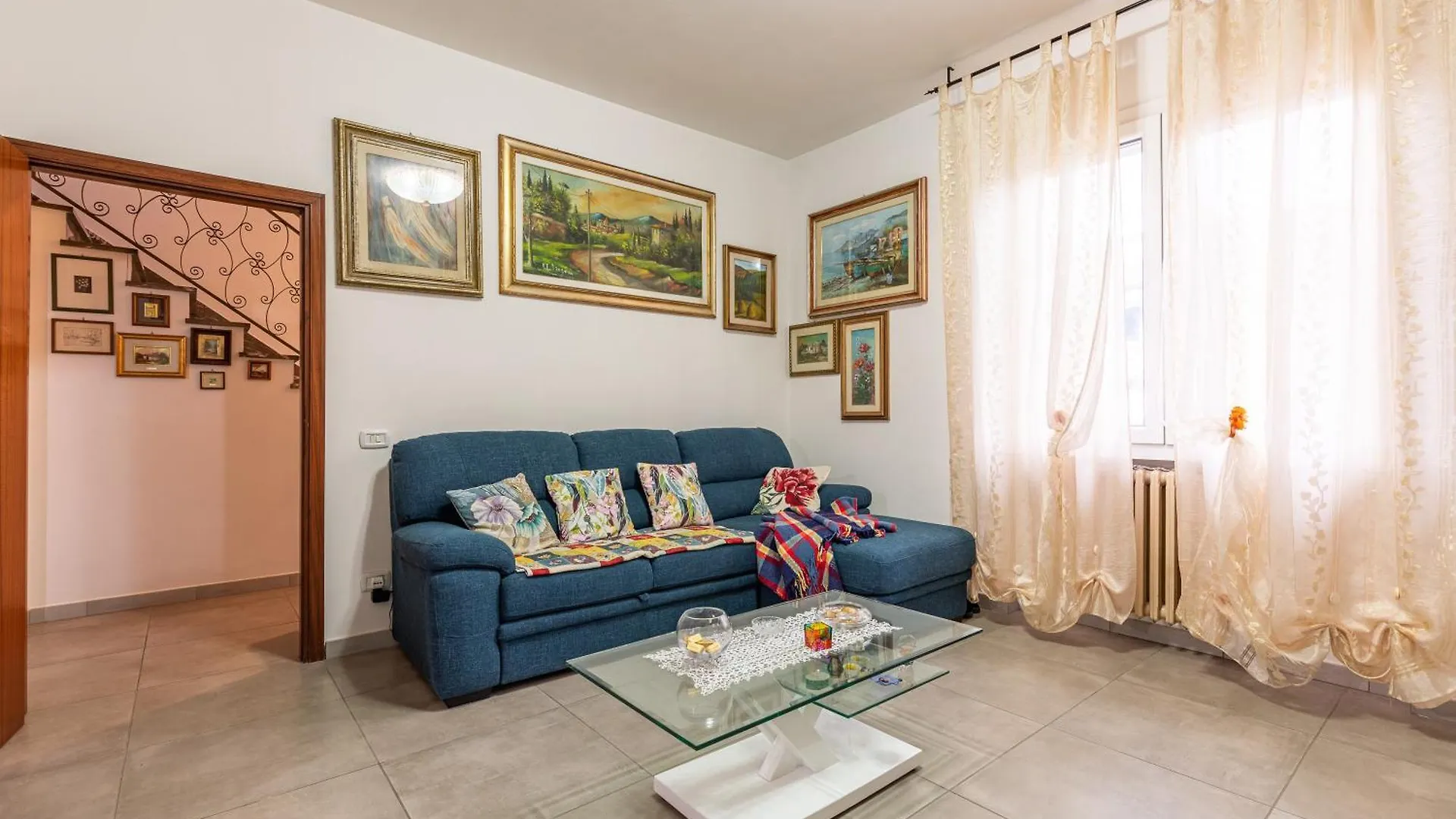 Holiday House Giuliana Poggio a Caiano 0*,  Italia